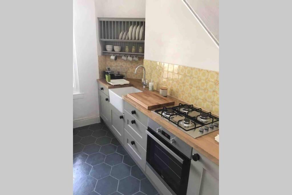 Entire Maisonette Torquay Newly Renovated Βίλα Εξωτερικό φωτογραφία